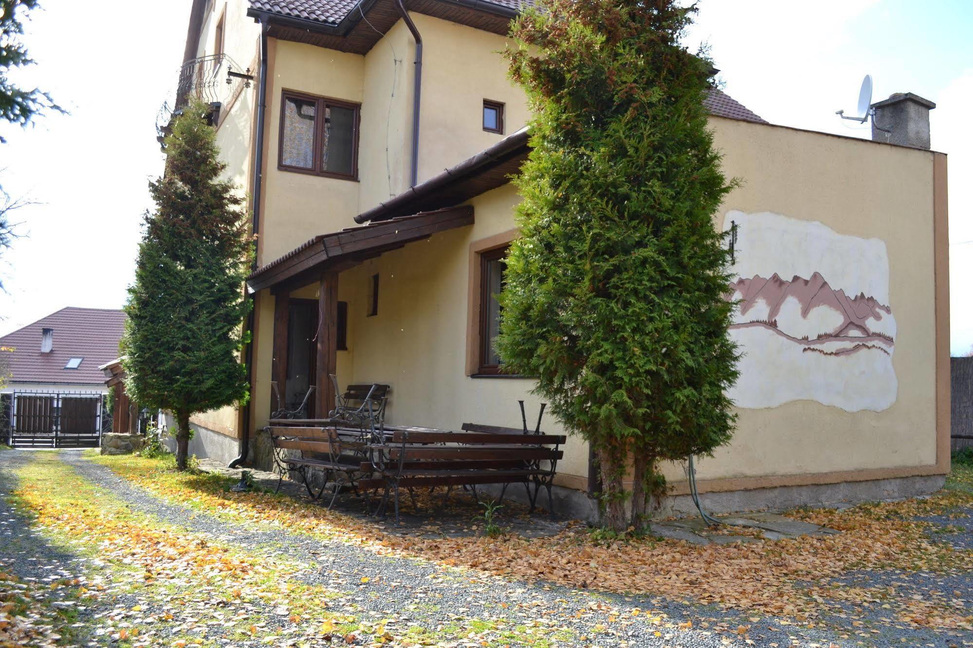 Apartmany Village Veľký Slavkov エクステリア 写真